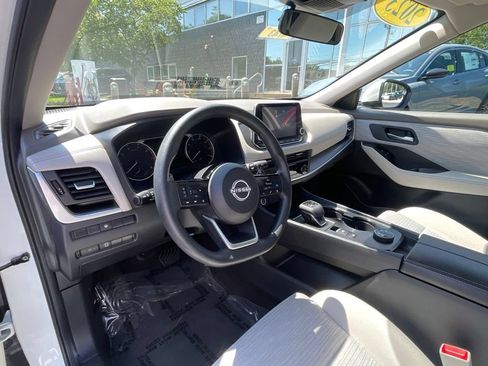 Used 2023 Nissan Rogue SV AWD/4WD image 10