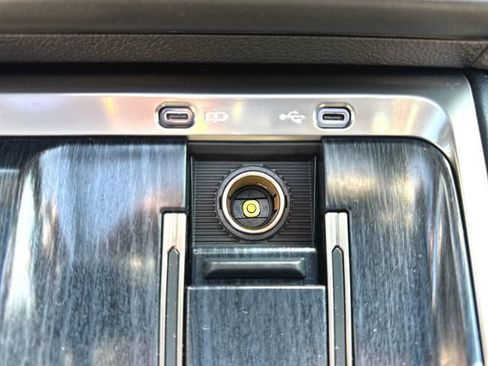 Used 2025 Lexus GX 550 w/ Accessory Package (2T) AWD/4WD image 36