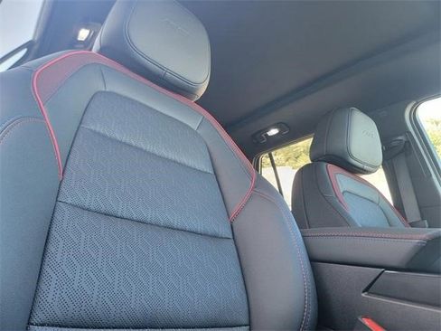 Certified 2026 Chevrolet Equinox RS image 25