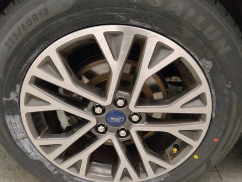 Used 2020 Ford Escape SEL AWD/4WD image 31