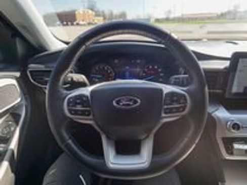 Used 2022 Ford Explorer XLT w/ Equipment Group 202A image 21