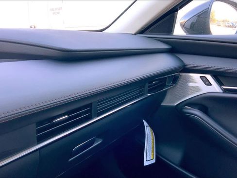 New 2026 MAZDA MAZDA3 2.5 Turbo Sedan w/Premium Plus image 18