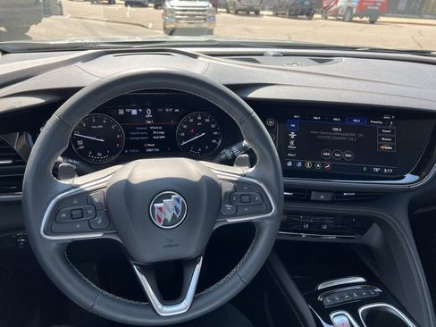 Used 2023 Buick Envision Avenir image 24