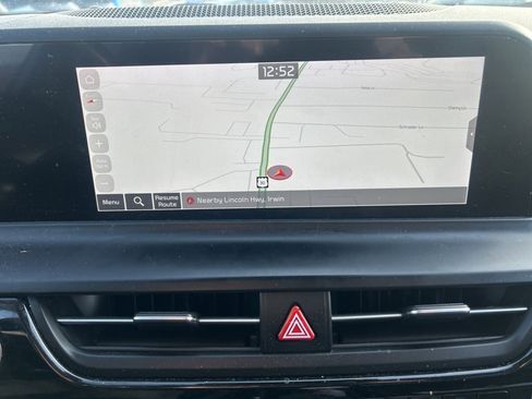 Certified 2024 Kia Seltos X-Line image 9