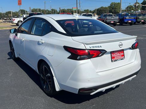 New 2025 Nissan Versa SR w/ Trunk Package image 7