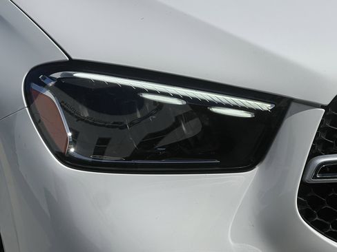 Certified 2025 Mercedes-Benz GLE 350 4MATIC w/ AMG Line Exterior image 11