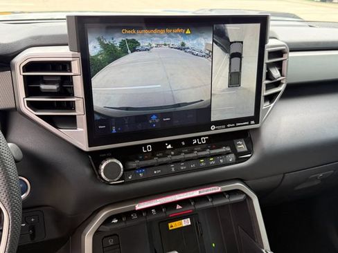 Used 2024 Toyota Tundra Limited AWD/4WD image 19