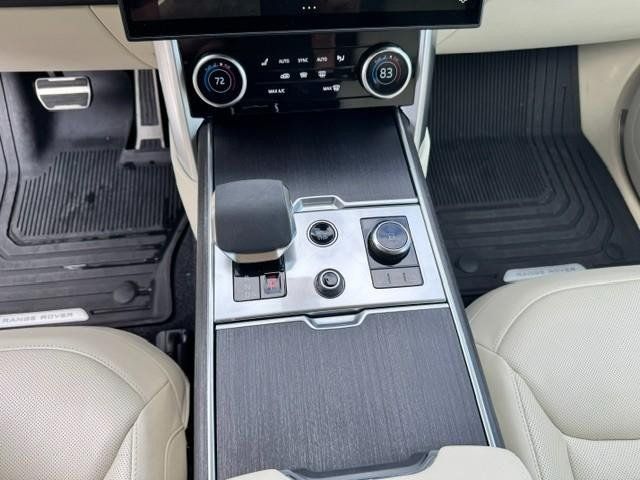 Used 2023 Land Rover Range Rover SE AWD/4WD image 13