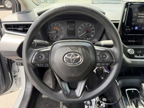 Used 2024 Toyota Corolla LE image 12