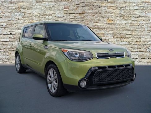 Used 2016 Kia Soul + FWD image 1
