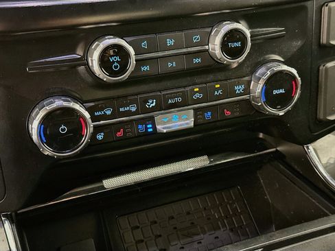 Used 2023 Ford F150 Lariat w/ Equipment Group 502A High AWD/4WD image 24