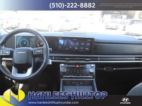 Used 2025 Hyundai Santa Fe SEL image 21