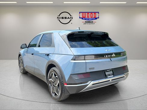 Used 2024 Hyundai Ioniq 5 SE AWD/4WD image 4