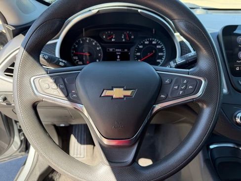 Used 2024 Chevrolet Malibu LT image 14