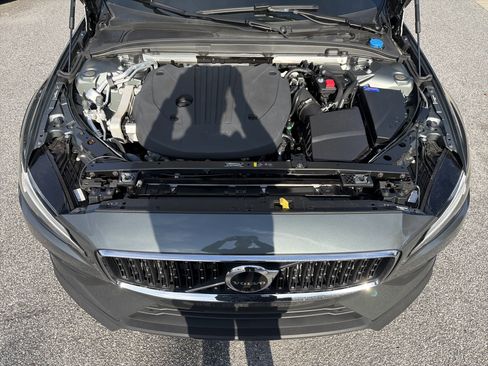 Used 2026 Volvo V60 B5 Cross Country Plus w/ Protection Package Premier AWD/4WD image 36