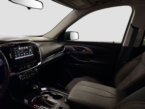 Used 2019 Chevrolet Traverse LT image 23