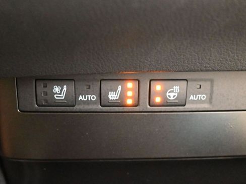 Used 2025 Lexus ES 350 w/ Premium Package FWD image 22