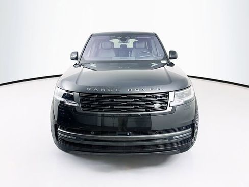 Used 2023 Land Rover Range Rover SE AWD/4WD image 2
