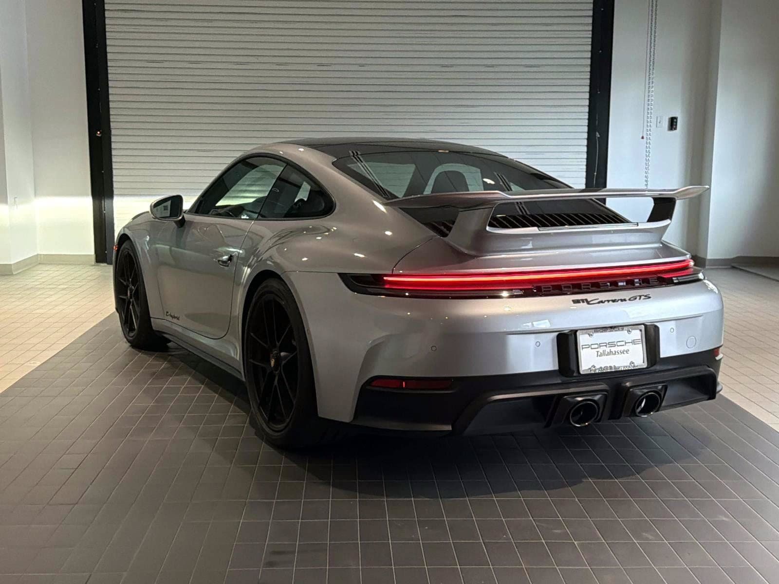 Used 2026 Porsche 911 Carrera GTS RWD image 3