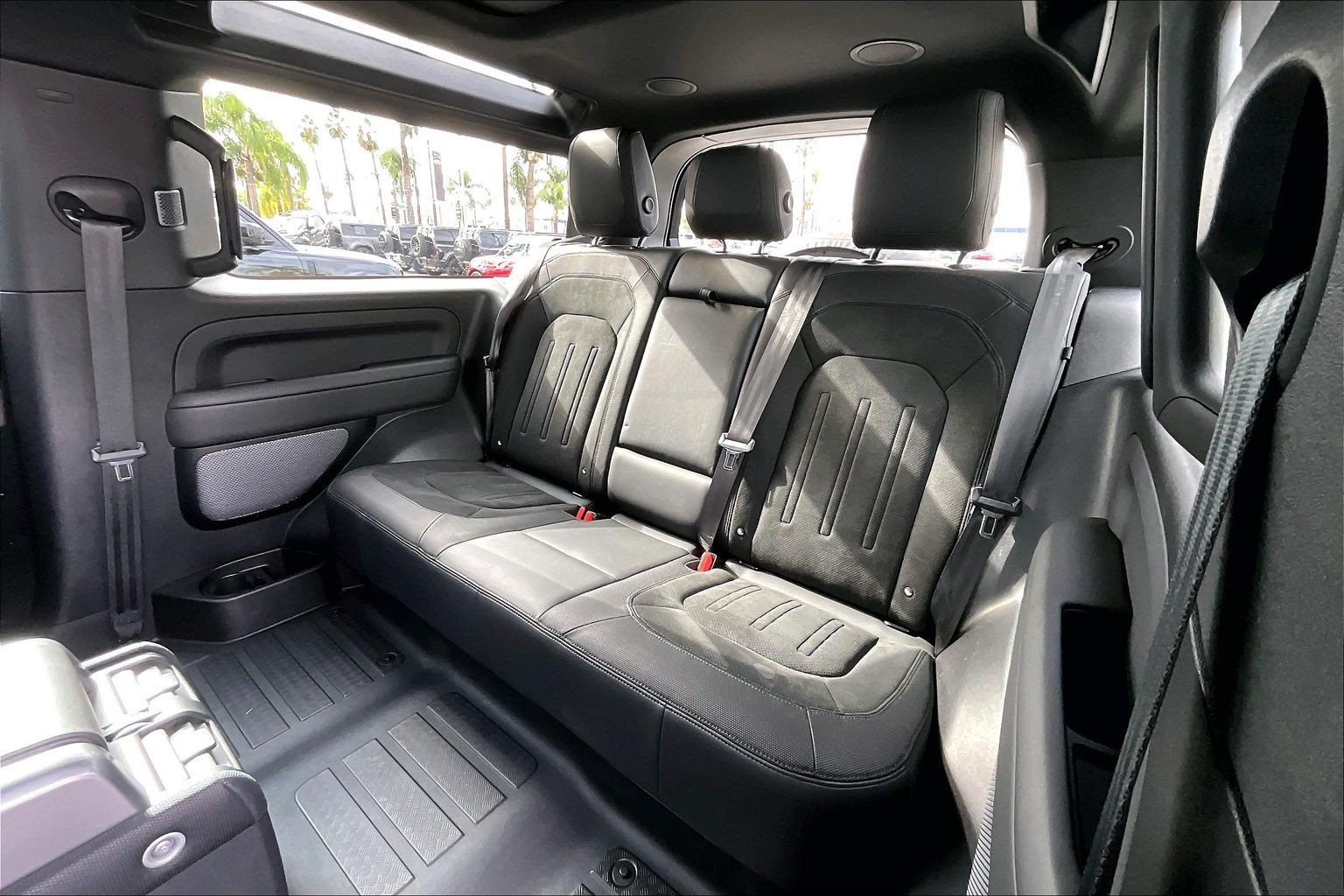 Used 2022 Land Rover Defender 90 V8 AWD/4WD image 26