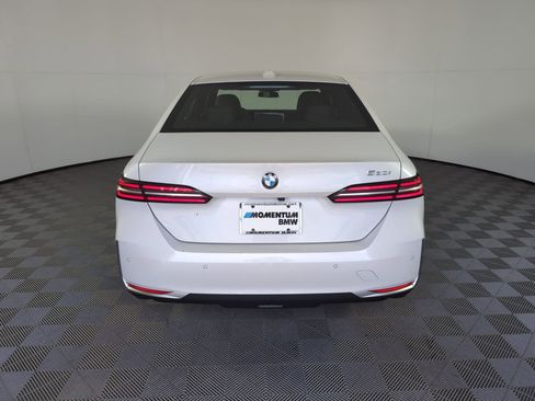 Used 2026 BMW 530i w/ Premium Package image 8