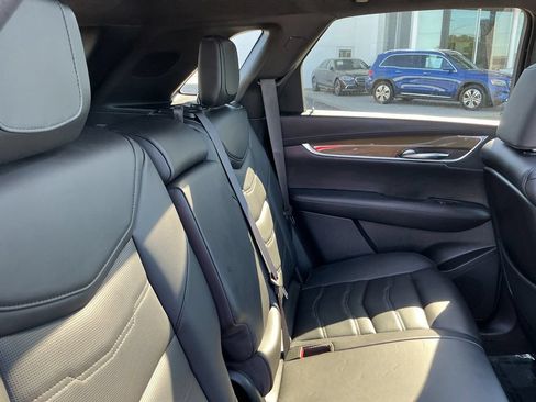 Used 2017 Cadillac XT5 Platinum w/ Driver Assist Package AWD/4WD image 22