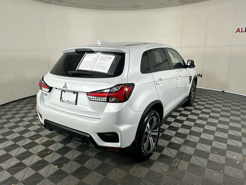 Used 2024 Mitsubishi Outlander Sport LE image 3
