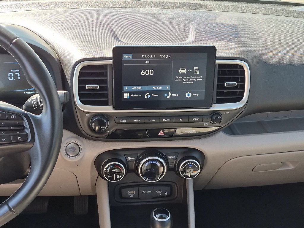 Used 2026 Hyundai Venue SEL FWD image 19