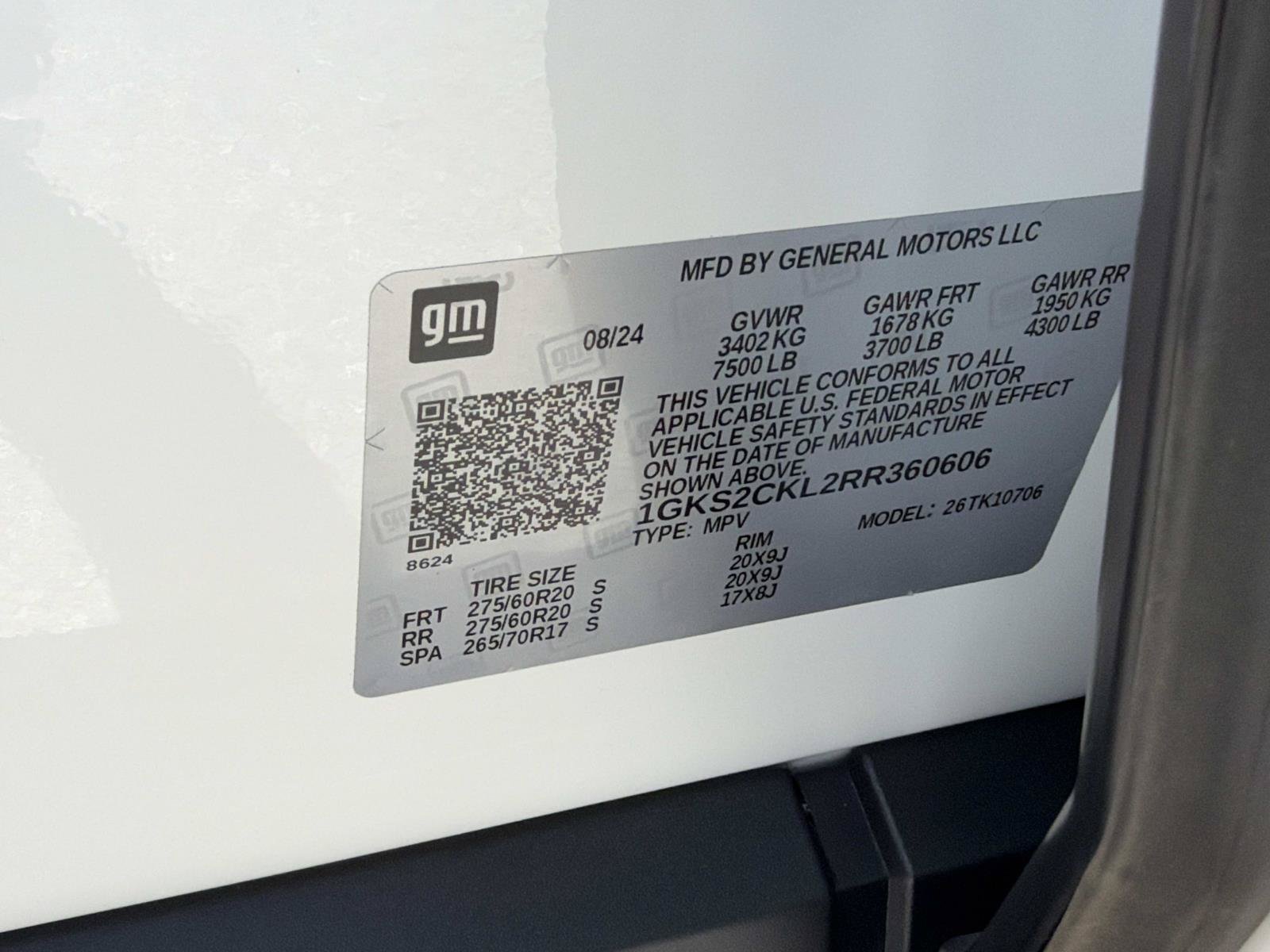 Used 2024 GMC Yukon AT4 w/ Technology Package AWD/4WD image 35