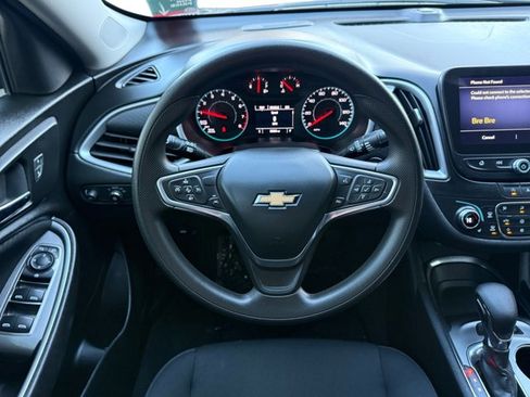 Used 2023 Chevrolet Malibu LT image 14