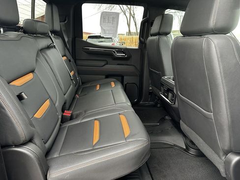 Used 2023 GMC Sierra 1500 AT4 w/ Technology Package image 23