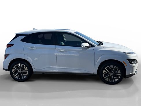 Certified 2023 Hyundai Kona Limited FWD image 6