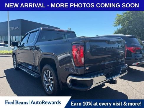 Used 2024 GMC Sierra 1500 SLT w/ SLT Premium Plus Package AWD/4WD image 5
