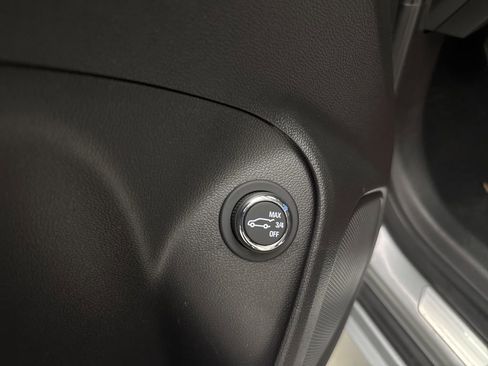 Used 2023 Buick Encore GX Select w/ Sport Touring Package AWD/4WD image 23