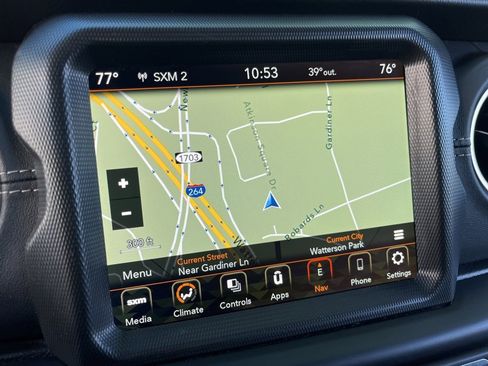 Used 2022 Jeep Wrangler Unlimited Sahara image 4