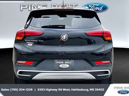 Used 2022 Buick Encore GX Select w/ Advanced Technology Package image 4
