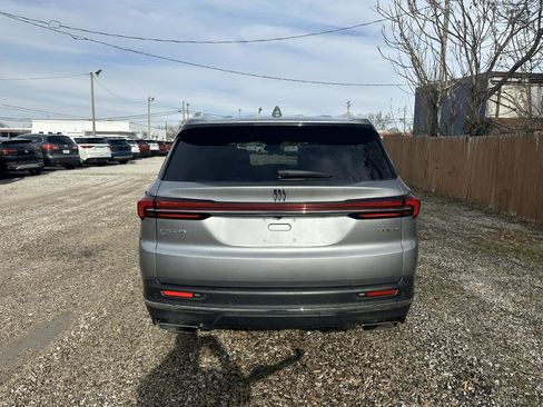 Used 2025 Buick Enclave Preferred image 5
