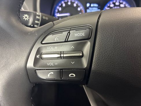 Used 2019 Hyundai Kona SEL image 16