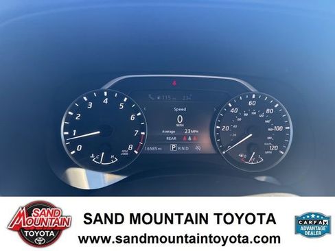 Used 2024 Nissan Frontier SV w/ SV Convenience Package image 16