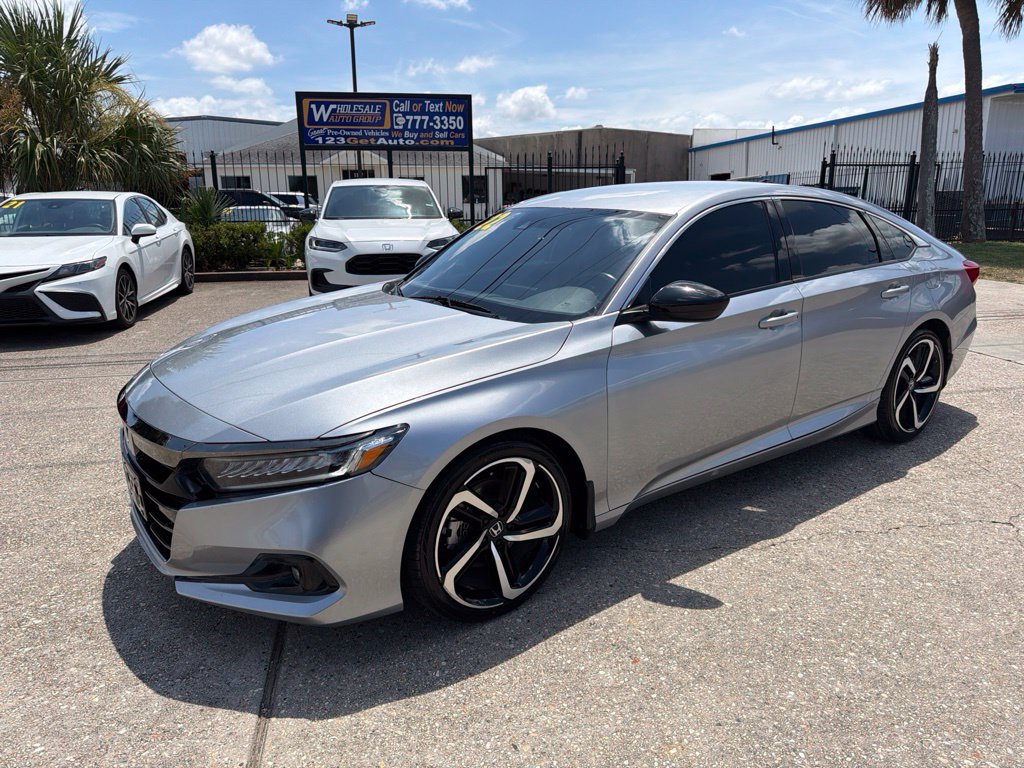 Used 2022 Honda Accord Sport image 2