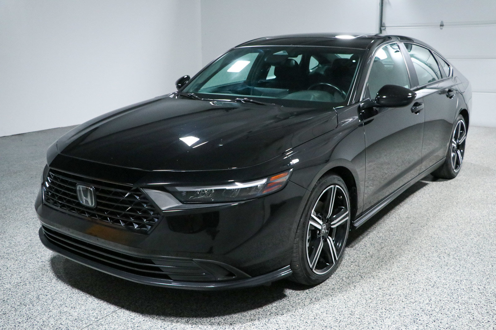 Used 2024 Honda Accord Sport image 30