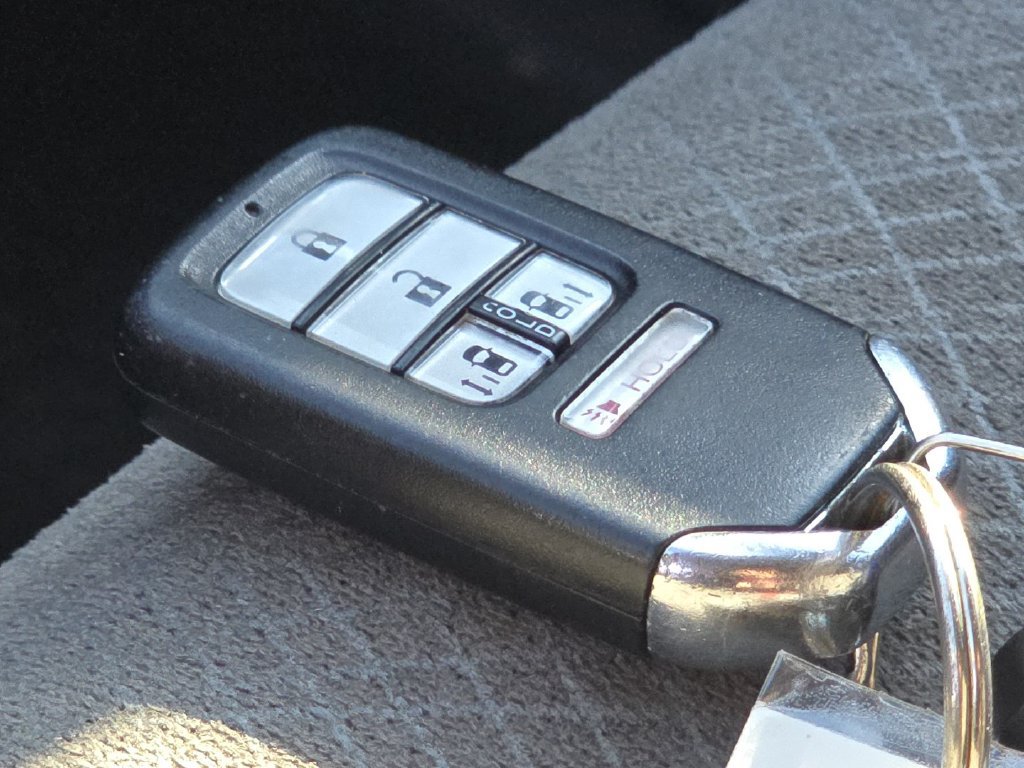Used 2016 Honda Odyssey SE image 31