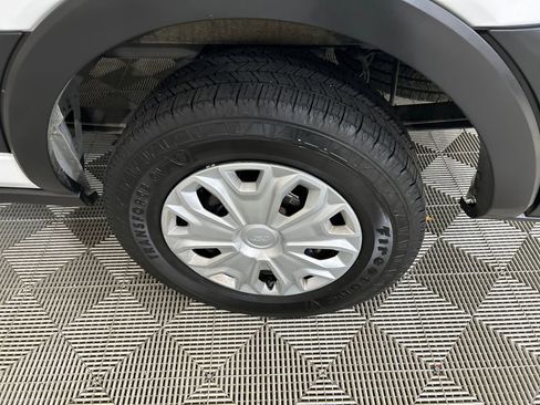 Used 2023 Ford Transit 350 XLT image 10