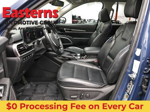 Used 2025 Kia Telluride S FWD image 14