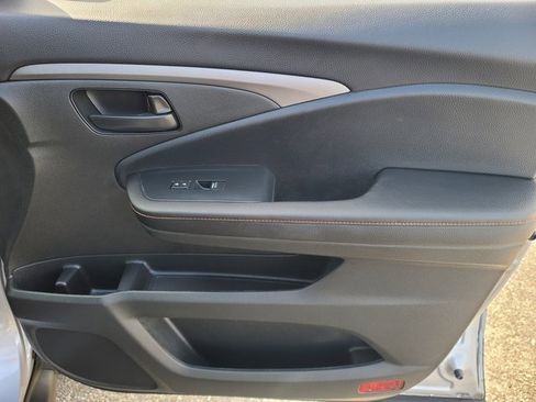Used 2022 Honda Pilot TrailSport image 23