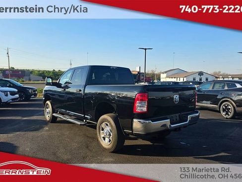 Used 2024 RAM 2500 Tradesman w/ Chrome Appearance Group AWD/4WD image 5