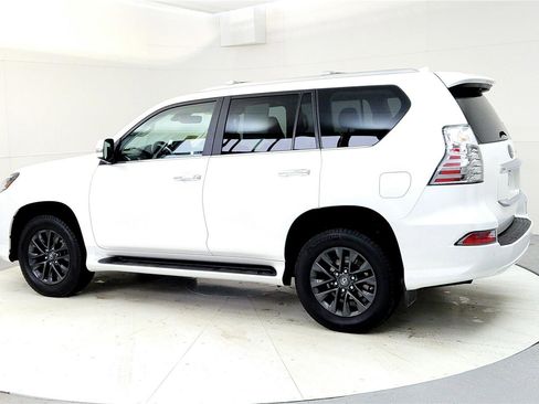 Used 2023 Lexus GX 460 Premium w/ Premium Package image 4