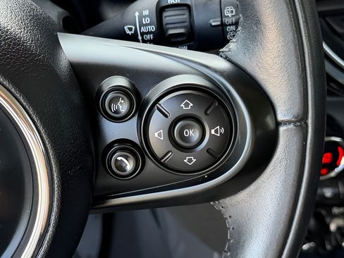 Used 2018 MINI Cooper 2-Door Hardtop FWD image 29