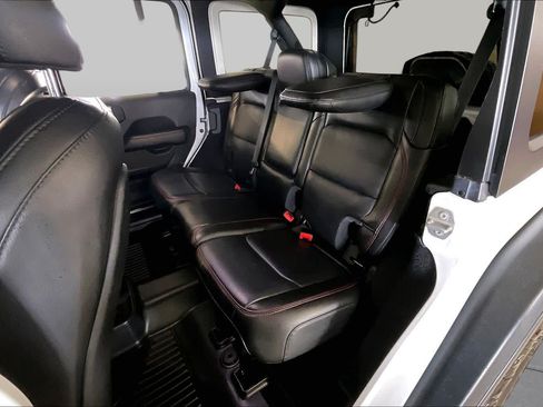 Used 2020 Jeep Wrangler Unlimited Rubicon AWD/4WD image 18