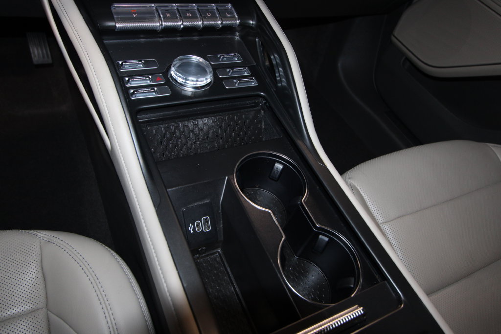 Used 2024 Lincoln Nautilus Premier AWD/4WD image 20